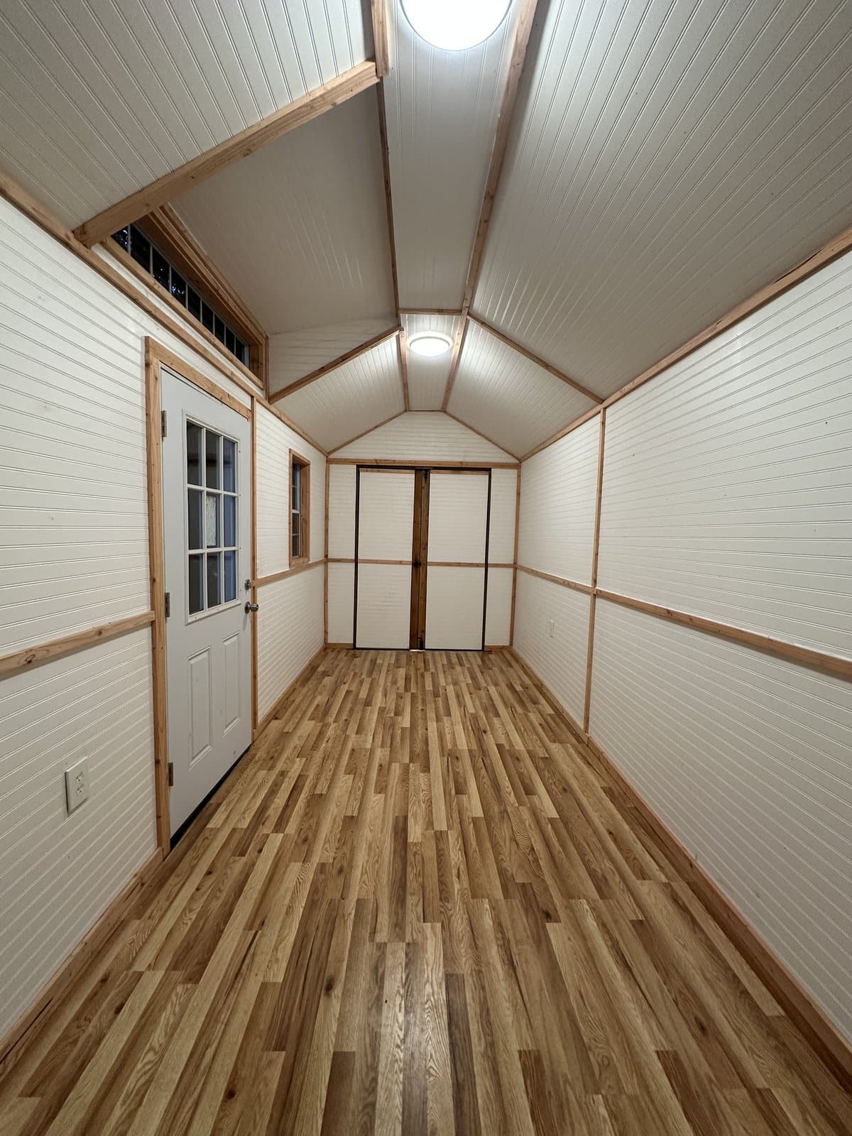 Custom building interior — new construction by Gettis Bros